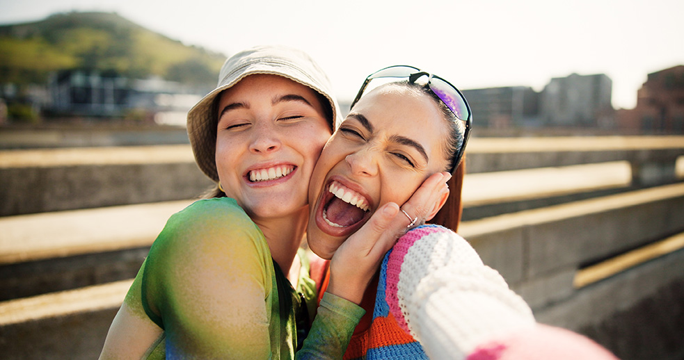 10 Consejos para Mantener Tu Sonrisa Saludable entre Visitas al Dentista